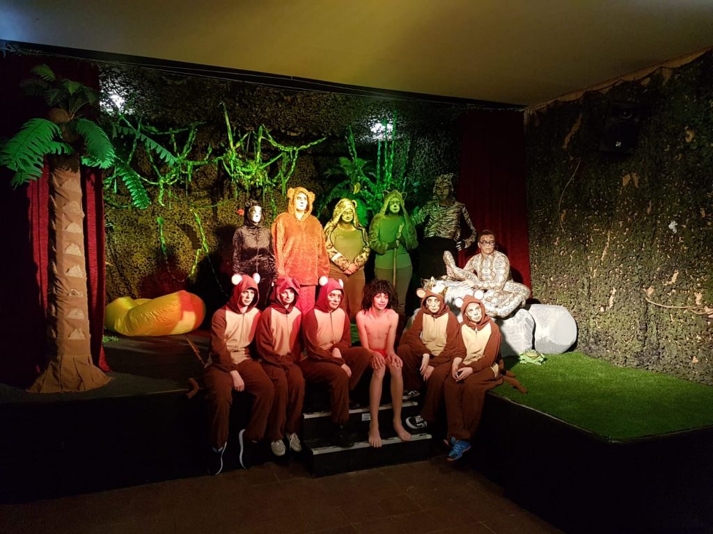 Theatergruppe Salzwein Dschungelbuch Gruppenbild